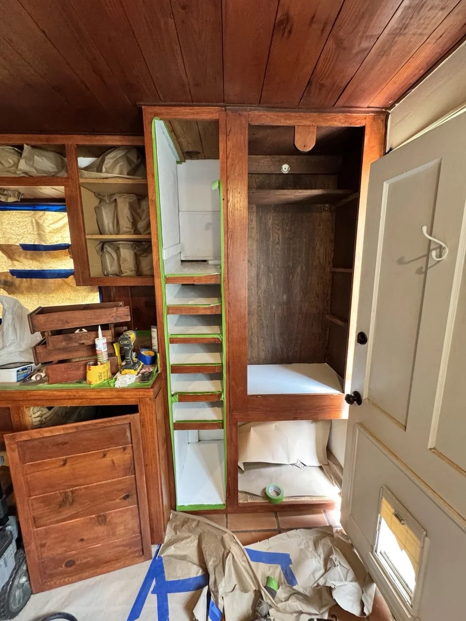 Custom wood kitchen staining and finishing – photo № 24