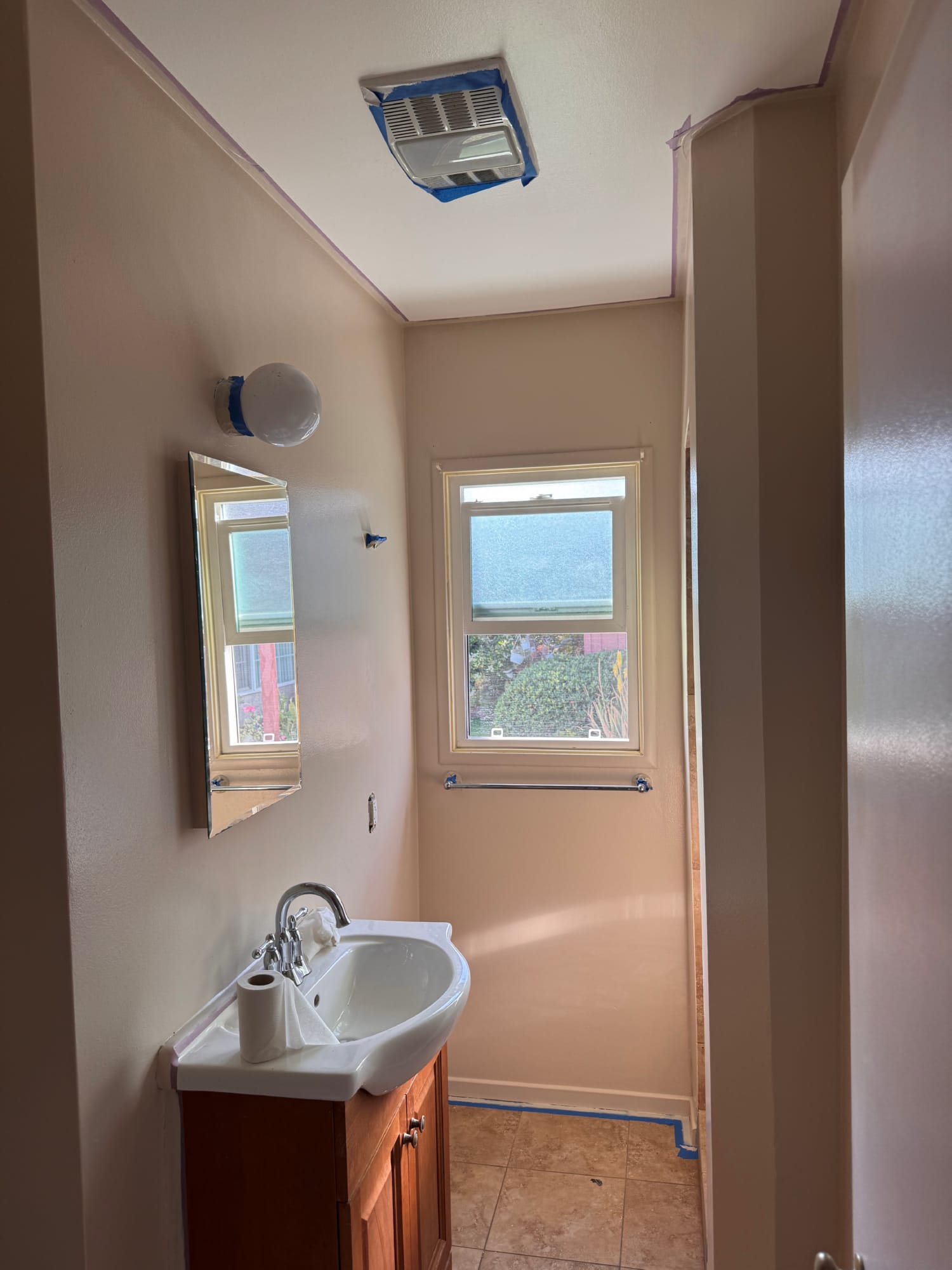 Cost to paint house ceiling and wall coverage