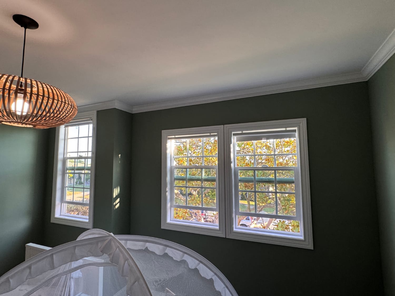 How much to paint a room edge work and trim painting