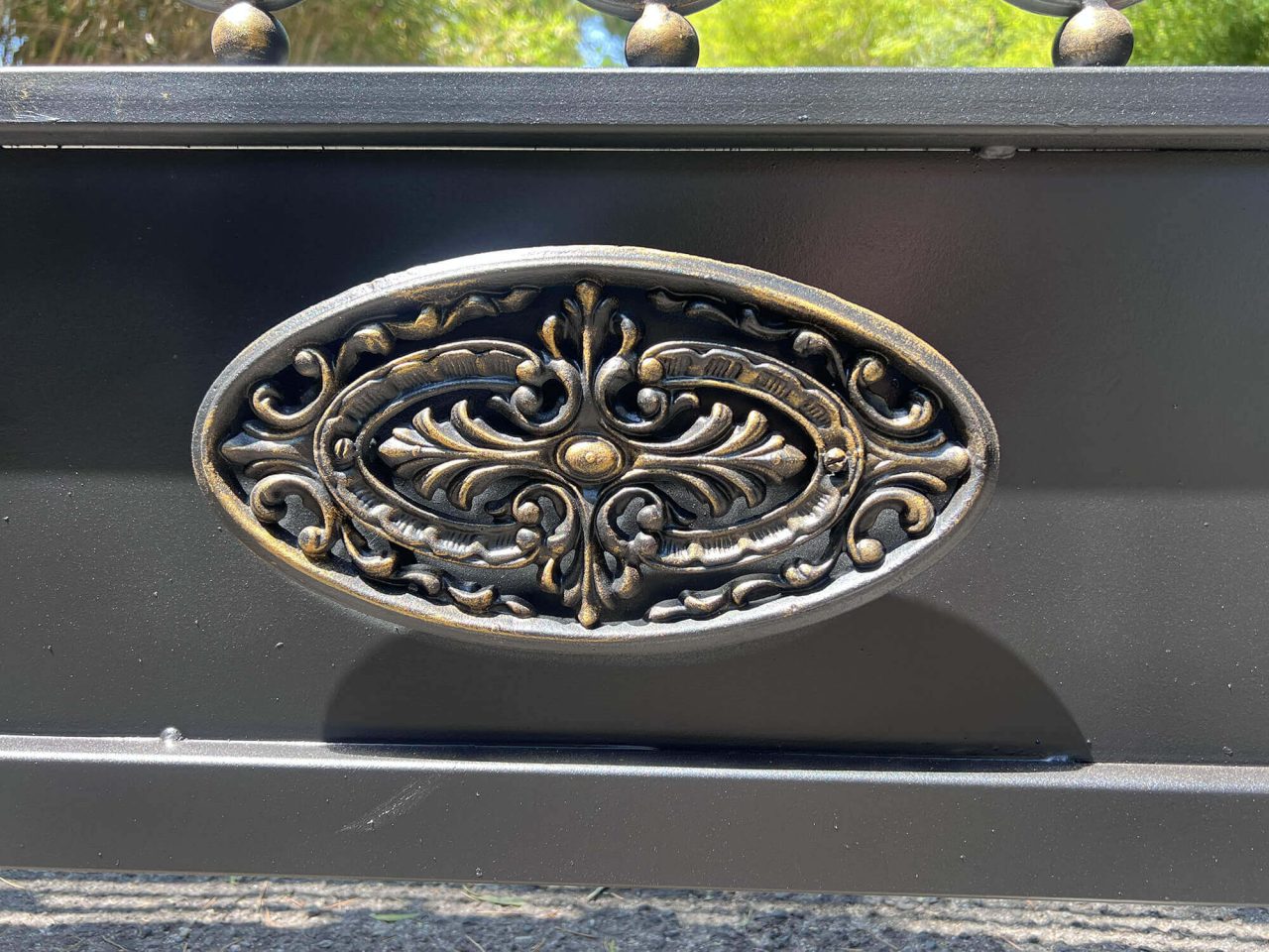 Metal fence rust restoration and painting – photo № 10